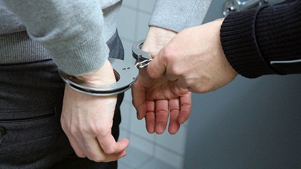 handcuffing a suspect